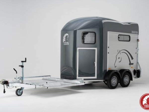 Gold Marathon – Carriage Two Horse Trailer - Image 7