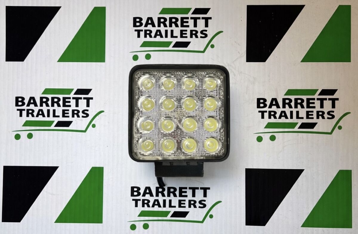 10-30V 48W LED Worklamp – 16x3W 3800lm Flood IP67