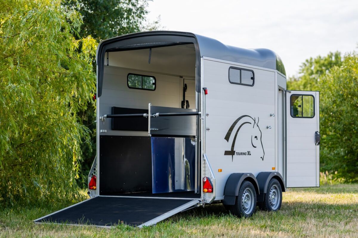 Touring XL + Built-in tack room - Double Horse Trailer - Image 7